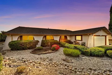 2196 Monterey Dr, Fairfield, CA 94534