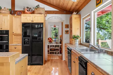 Kitchen - 3400 Mcnab Ranch Rd, Ukiah, CA 95482 photo 2 of 4