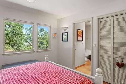 Bedroom - 3400 Mcnab Ranch Rd, Ukiah, CA 95482 photo 2 of 6
