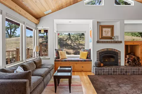 Living - 3400 Mcnab Ranch Rd, Ukiah, CA 95482 photo 3 of 4