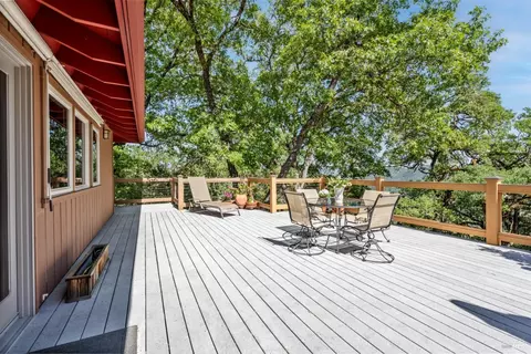 Exterior - 3400 Mcnab Ranch Rd, Ukiah, CA 95482 photo 5 of 19