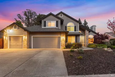 9558 Vancouver Ln, Windsor, CA 95492 photo 2