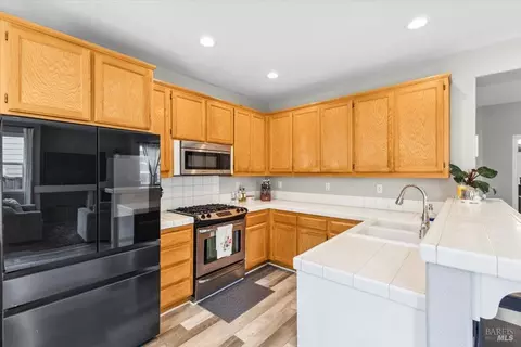 7985 Ferrari Way, Windsor, CA 95492 photo 11