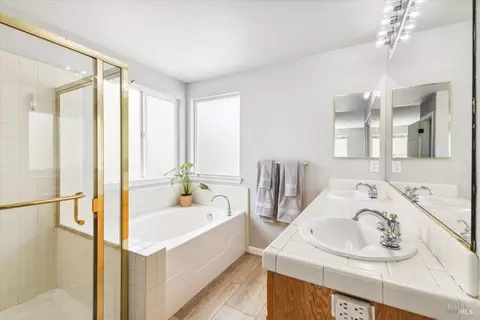 7985 Ferrari Way, Windsor, CA 95492 photo 16