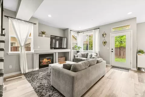 7985 Ferrari Way, Windsor, CA 95492 photo 7