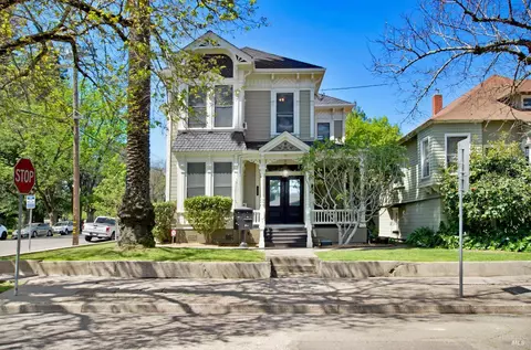 705 Seminary St, Napa, CA 94559