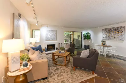 225 2nd St E #33, Sonoma, CA 95476