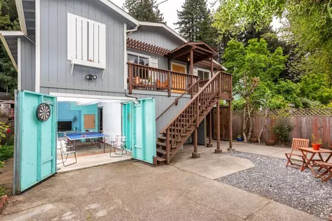 16635 Center Way, Guerneville, CA 95446