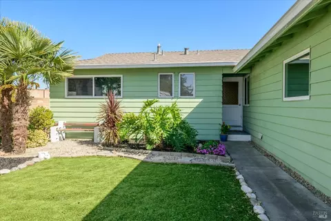 1301 James St, Fairfield, CA 94533 photo 3