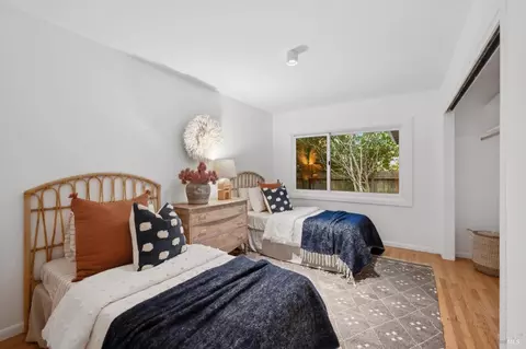 Bedroom - 15 Glen Dr, Mill Valley, CA 94941 photo 7 of 8