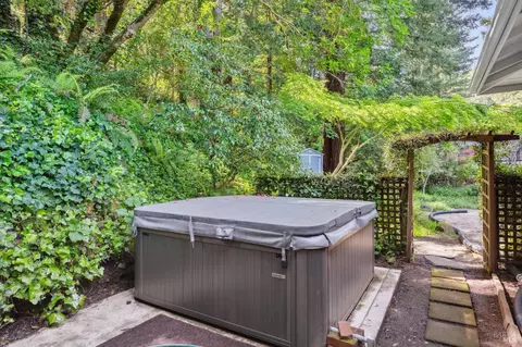 Exterior - 15 Glen Dr, Mill Valley, CA 94941 photo 11 of 16