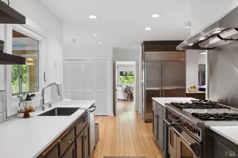 Kitchen - 15 Glen Dr, Mill Valley, CA 94941 photo 2 of 7