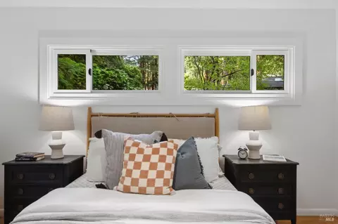 Bedroom - 15 Glen Dr, Mill Valley, CA 94941 photo 6 of 8