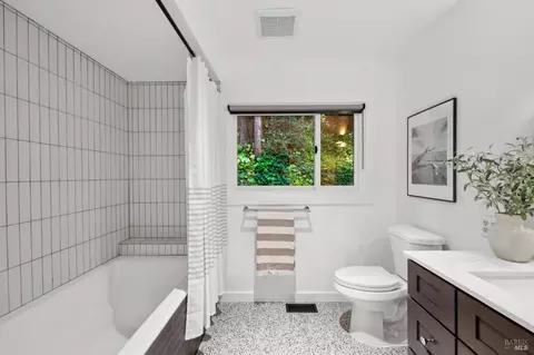 Bath - 15 Glen Dr, Mill Valley, CA 94941 photo 1 of 7