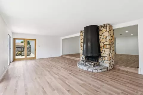 270 Ebbetts Pass, Vallejo, CA 94589 photo 14