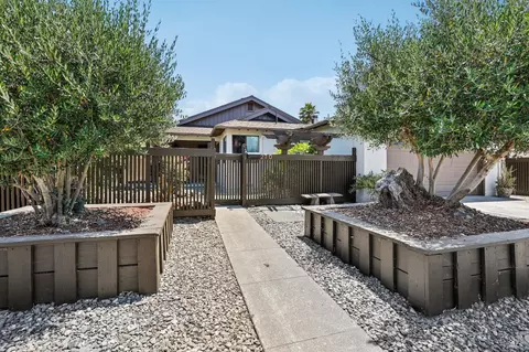 270 Ebbetts Pass, Vallejo, CA 94589 photo 2