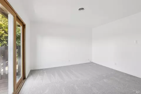 270 Ebbetts Pass, Vallejo, CA 94589 photo 32