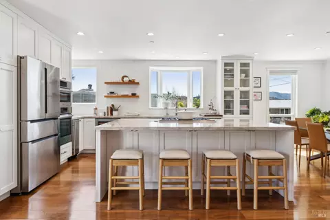 3 Broadview Ct, San Rafael, CA 94901