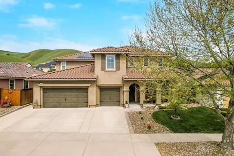 2436 Chuck Hammond Dr, Fairfield, CA 94533