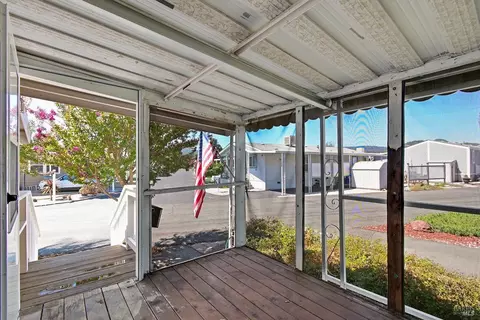 514 Cherry Ln, Napa, CA 94558 photo 7