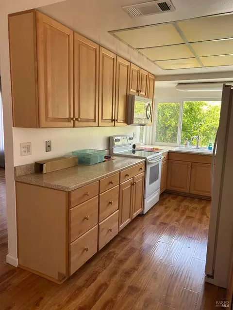 662 Berkeley Way, Fairfield, CA 94533 photo 5