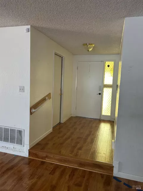 662 Berkeley Way, Fairfield, CA 94533 photo 2