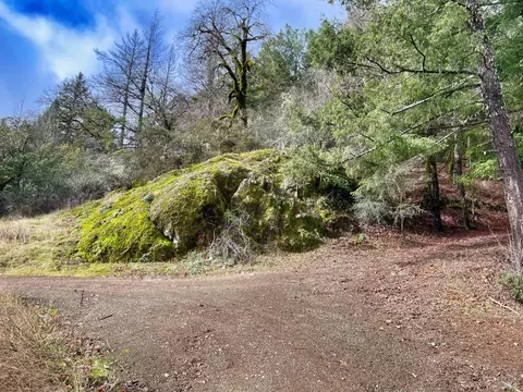 7150 Hearst Willits Rd, Willits, CA 95490 photo 2