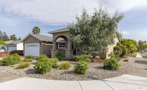 691 Costa Dr, Napa, CA 94558