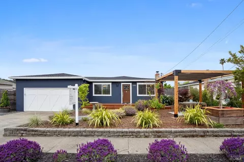 1383 Donna St, Novato, CA 94947
