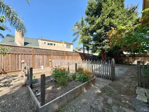 Exterior - 2984 First St, Napa, CA 94558 photo 4 of 11