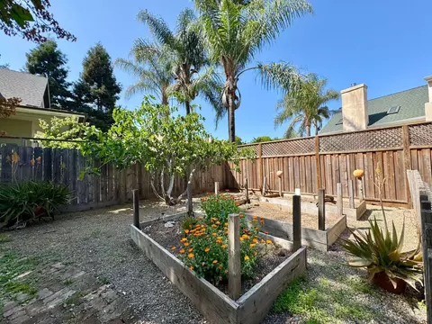 Exterior - 2984 First St, Napa, CA 94558 photo 5 of 11