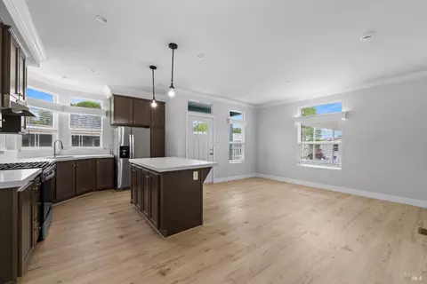 153 Bari Ln, Windsor, CA 95492 photo 3
