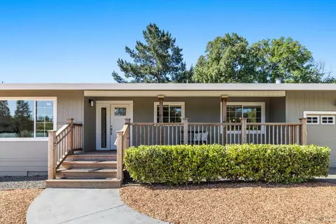 63 Queens Ln, Petaluma, CA 94952 photo 2