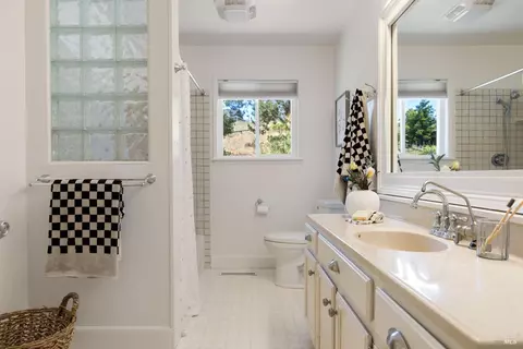 63 Queens Ln, Petaluma, CA 94952 photo 25