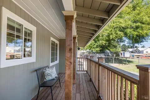 63 Queens Ln, Petaluma, CA 94952 photo 3