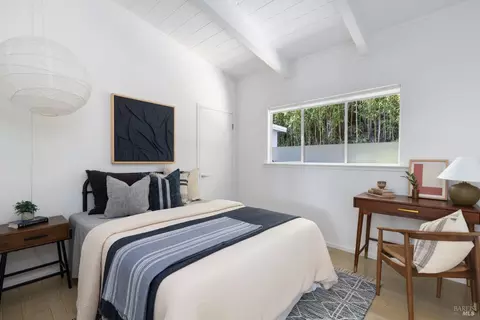 Bedroom - 7 Sarah Dr, Mill Valley, CA 94941 photo 6 of 7