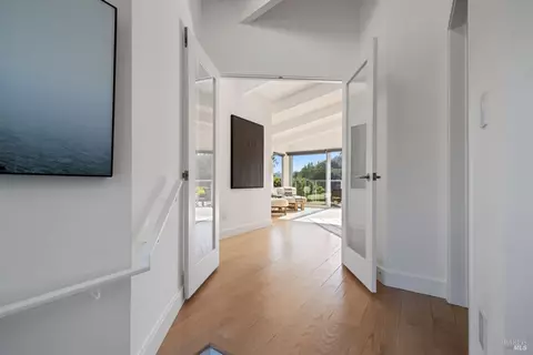 Entry Way - 7 Sarah Dr, Mill Valley, CA 94941 photo 5 of 7