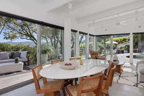 Dining - 7 Sarah Dr, Mill Valley, CA 94941 photo 2 of 3