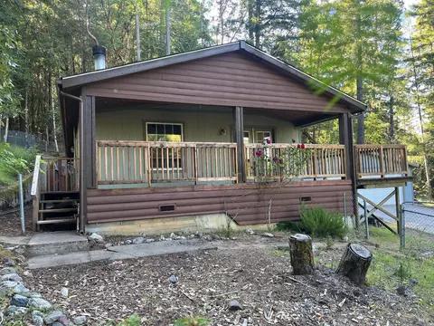 2032 Goose Rd, Willits, CA 95490