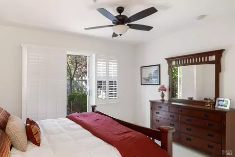Bedroom - 2 Chesapeake Ct, Napa, CA 94559 photo 3 of 7