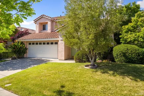 Exterior - 2 Chesapeake Ct, Napa, CA 94559 photo 3 of 10