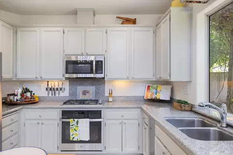 Kitchen - 2 Chesapeake Ct, Napa, CA 94559 photo 4 of 5