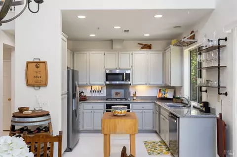 Kitchen - 2 Chesapeake Ct, Napa, CA 94559 photo 1 of 5