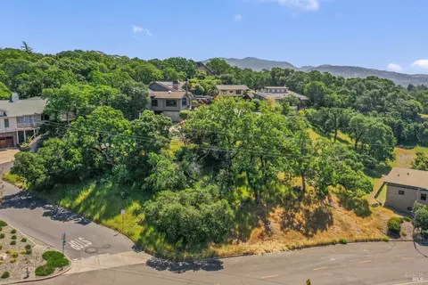 6 Pascale Ct, Napa, CA 94558 photo 4