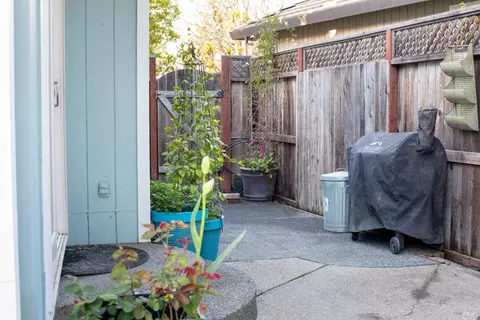 406 Quince St, Windsor, CA 95492 photo 25