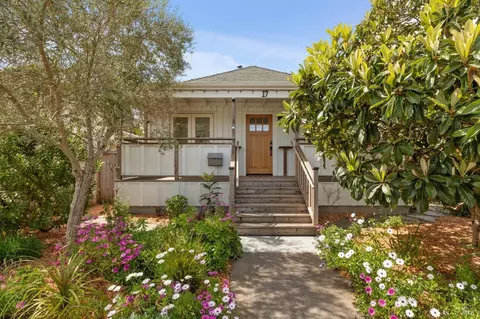 17 Webster St, Petaluma, CA 94952