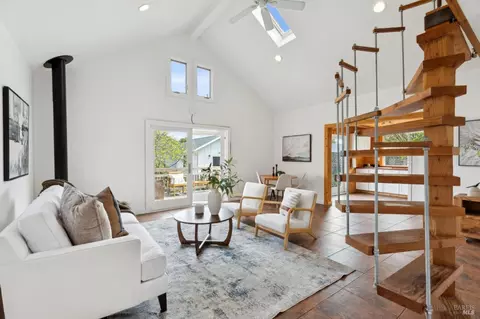 Living - 17 Webster St, Petaluma, CA 94952 photo 5 of 7