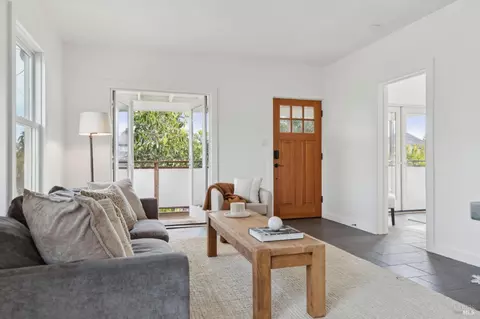 Entry Way - 17 Webster St, Petaluma, CA 94952 photo 3 of 4