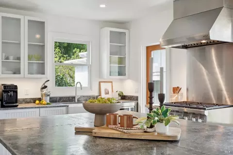 Kitchen - 17 Webster St, Petaluma, CA 94952 photo 6 of 8