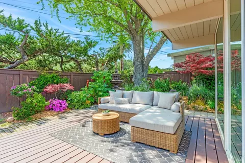 96 Golden Hinde Blvd, San Rafael, CA 94903